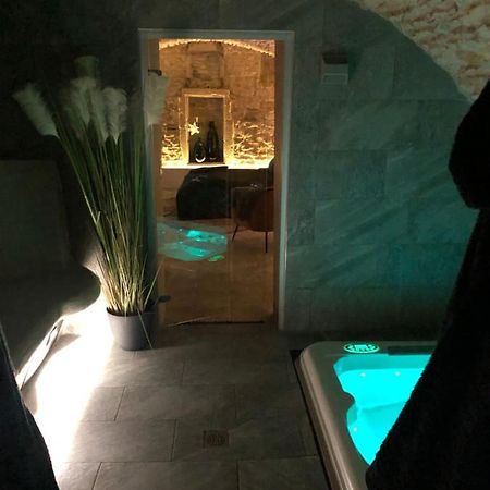 Jaccuzi & Spa Des Caves Stanislas Nancy Dış mekan fotoğraf