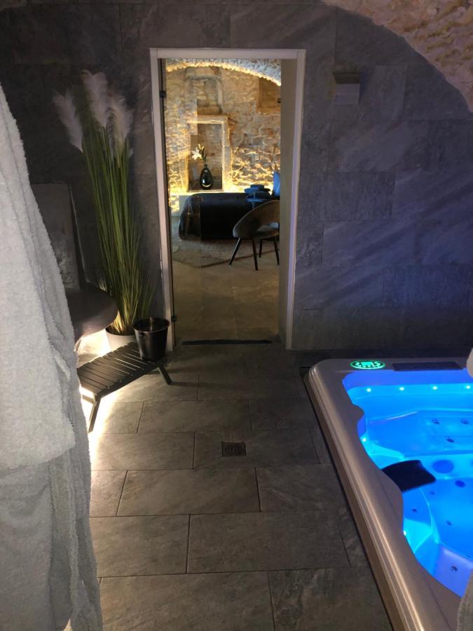 Jaccuzi & Spa Des Caves Stanislas Nancy Dış mekan fotoğraf